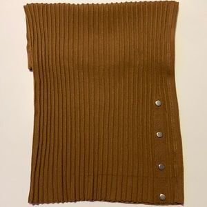 Brown with metal button set